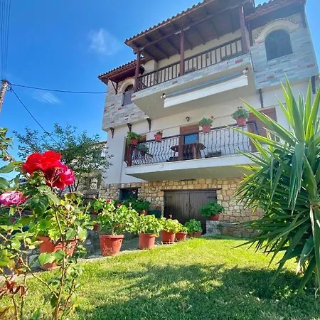 Aloni Apartment